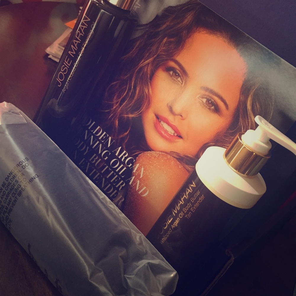 Josie Maran Argan Oil Tanning Set